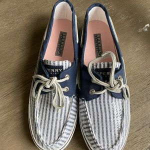 Women’s Sperrys